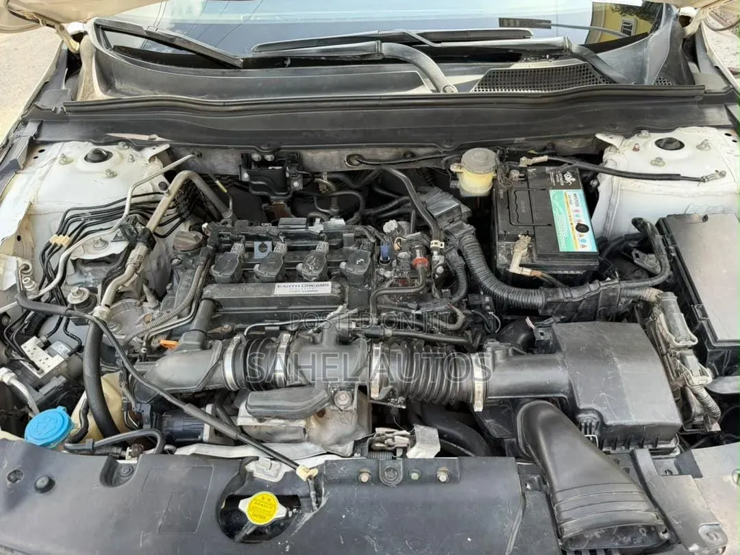 Honda Accord 2019 White
