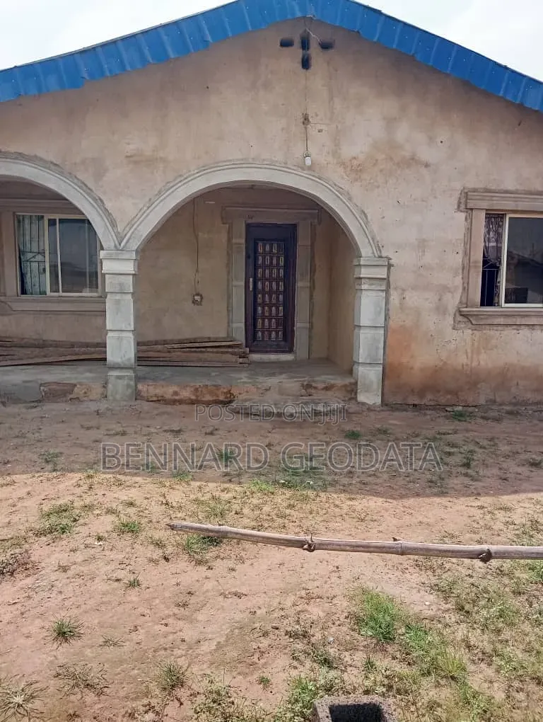 4bdrm House in Iyana Egbado, Ewekoro for sale