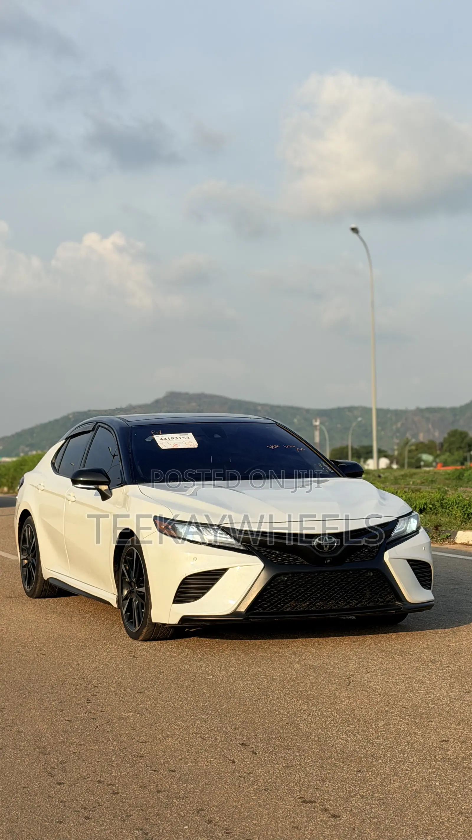 Toyota Camry XSE V6 FWD (3.5L 6cyl 8AM) 2018 White