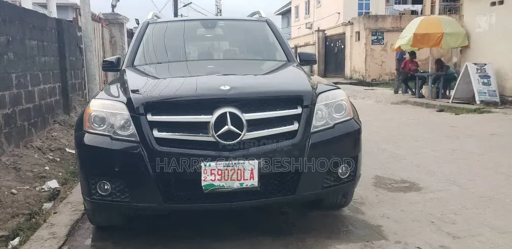 Mercedes-Benz GLK-Class 350 2010 Black