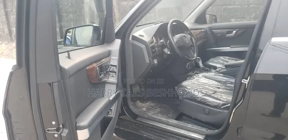 Mercedes-Benz GLK-Class 350 2010 Black