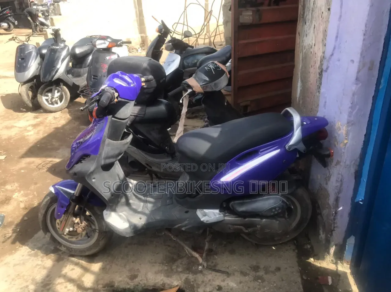 Piaggio Scooter 2022 Blue