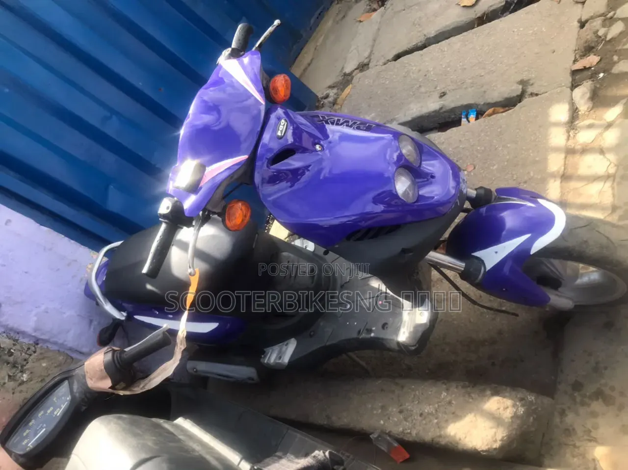Piaggio Scooter 2022 Blue