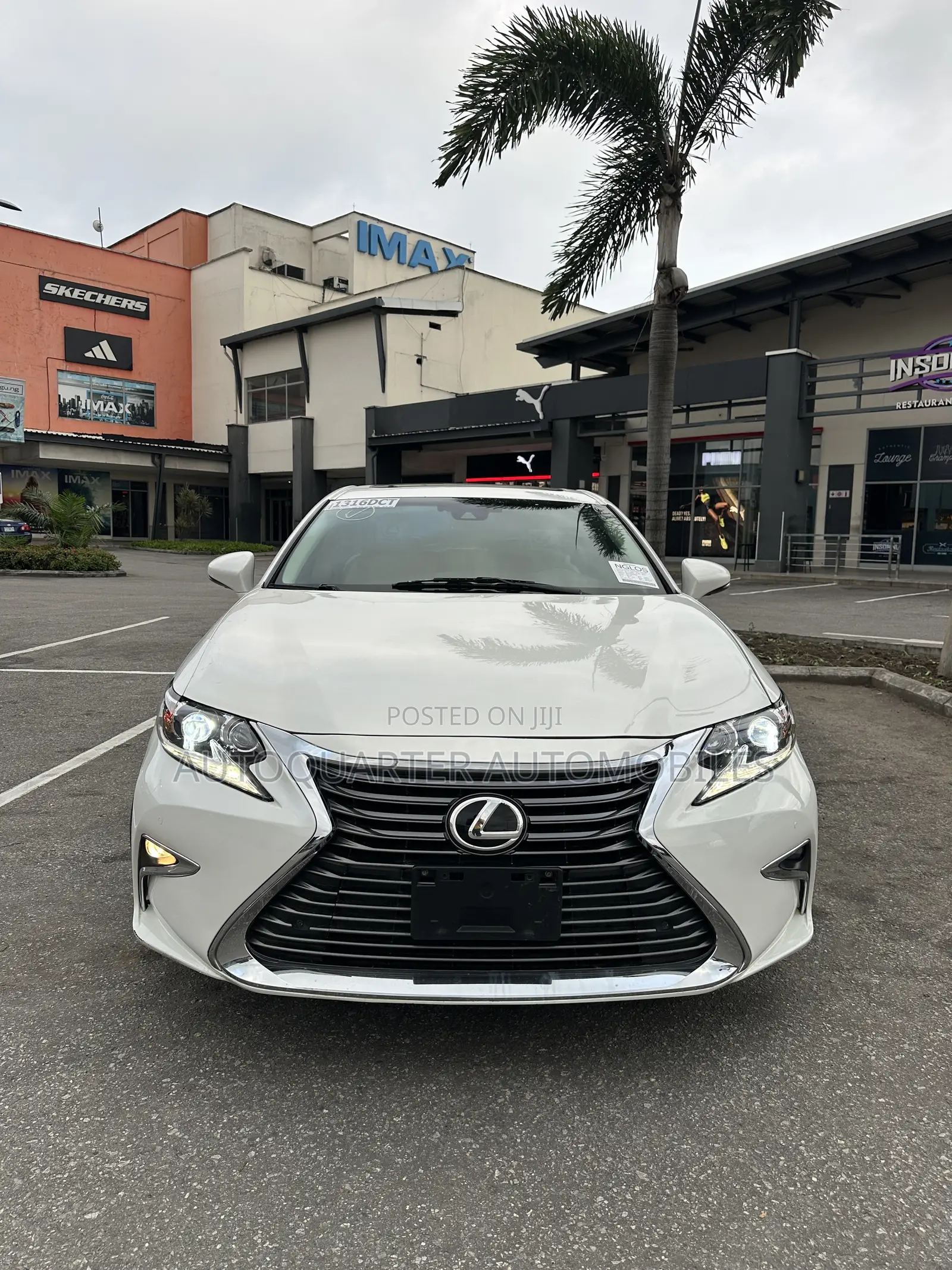 Lexus ES 350 FWD 2017 White