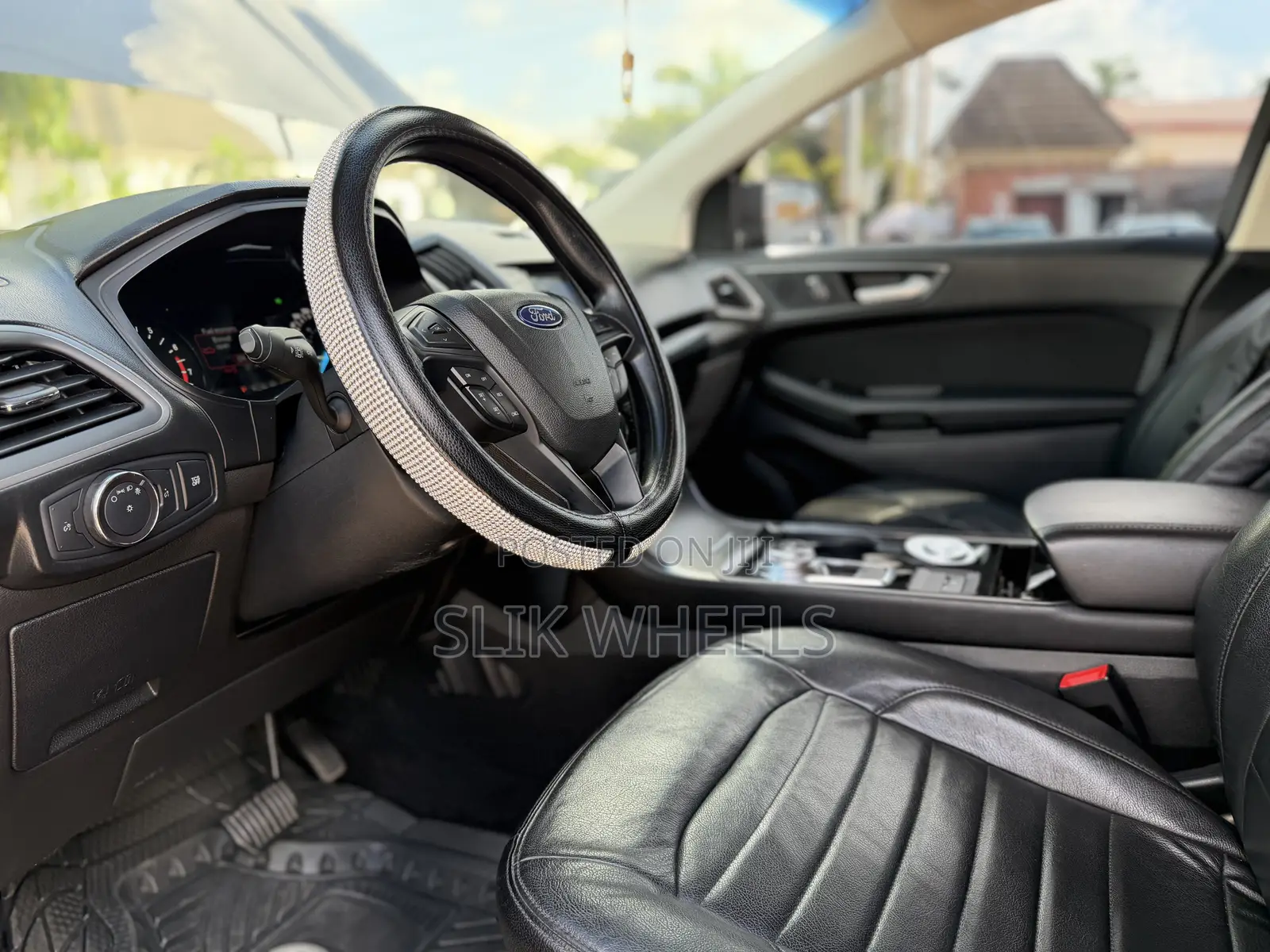 Ford Edge SE AWD 2019 Black