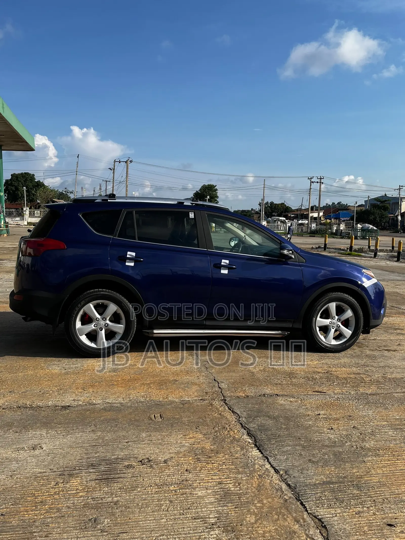 Toyota RAV4 XLE 4dr SUV (2.5L 4cyl 6A) 2015 Blue