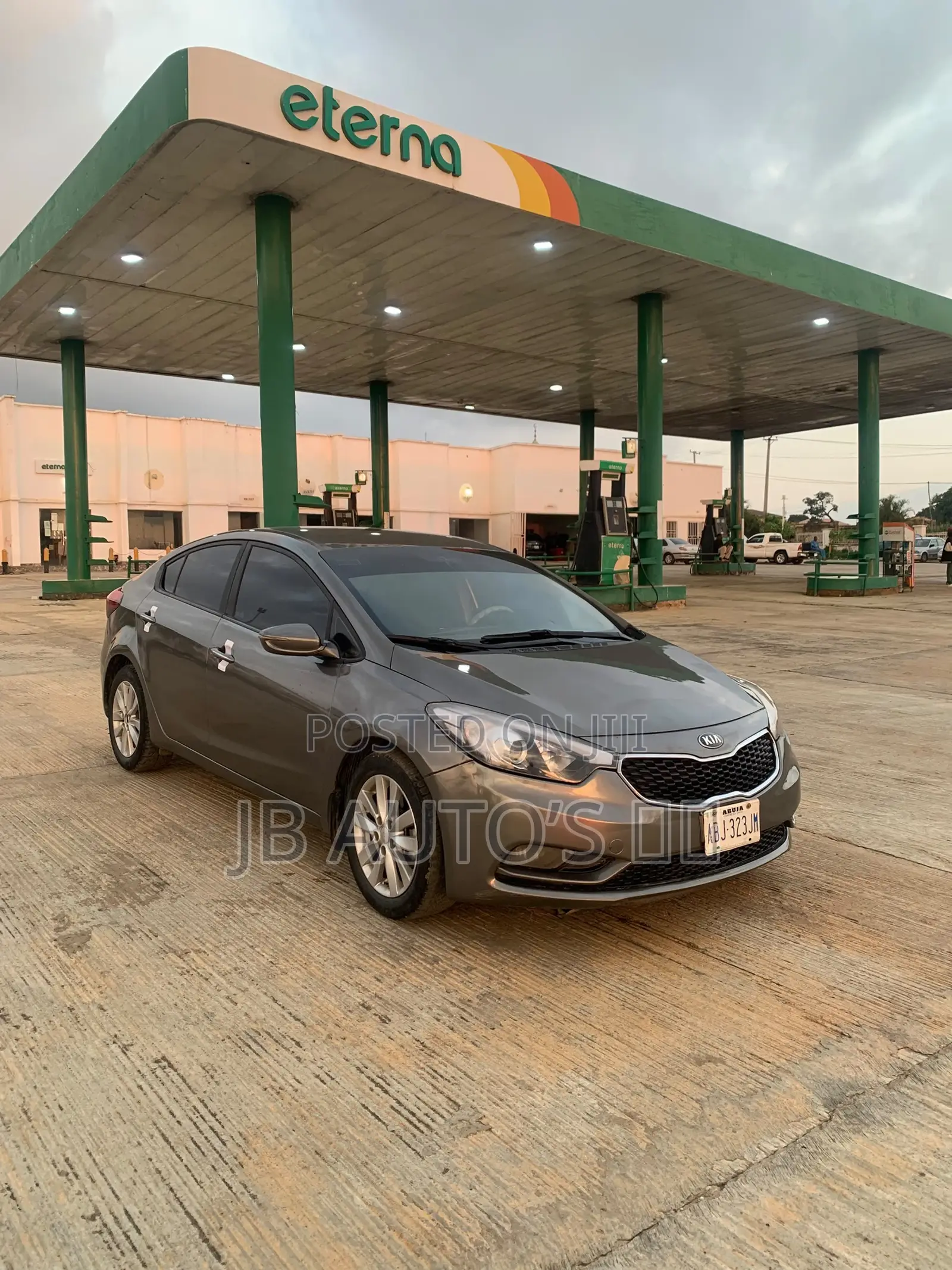 Kia Cerato 2013 Brown