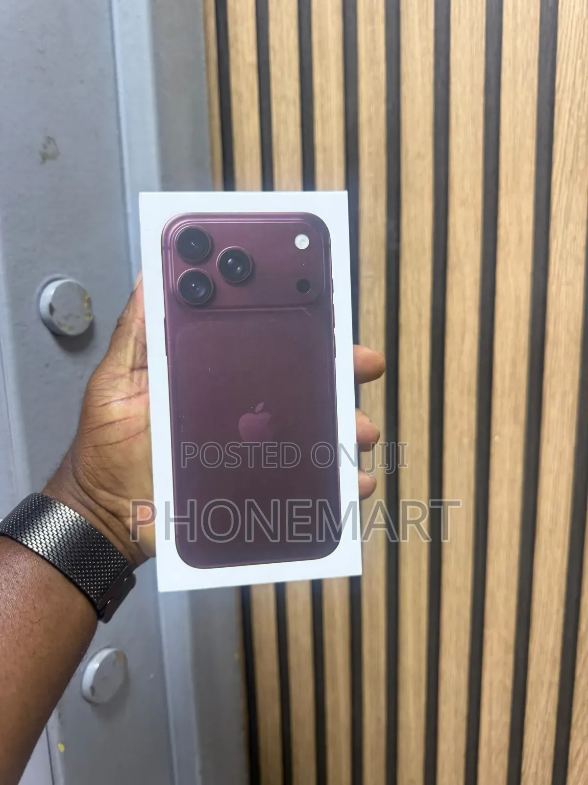 New Apple iPhone 18 Pro 1 TB Purple