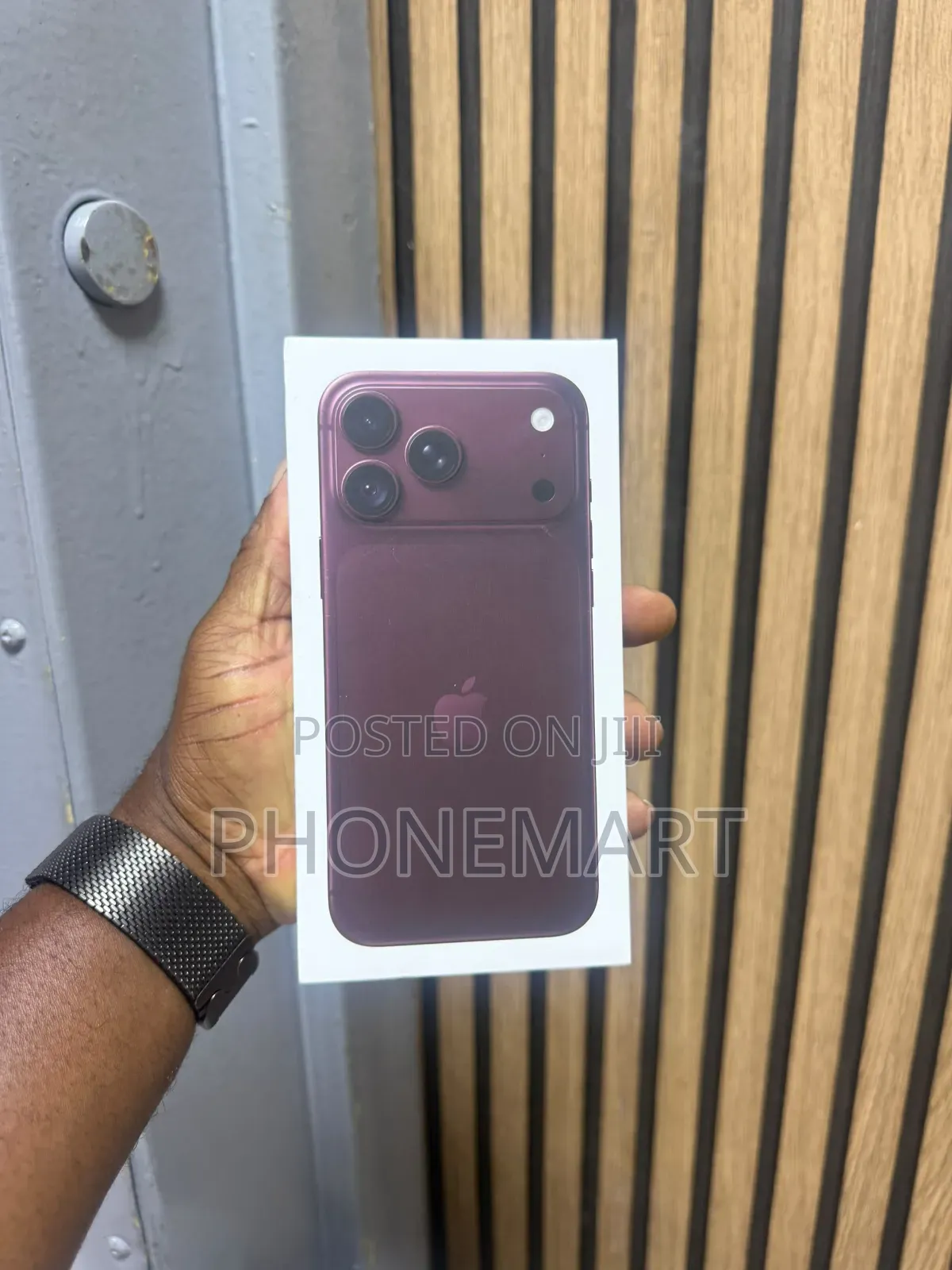 New Apple iPhone 18 Pro 1 TB Purple