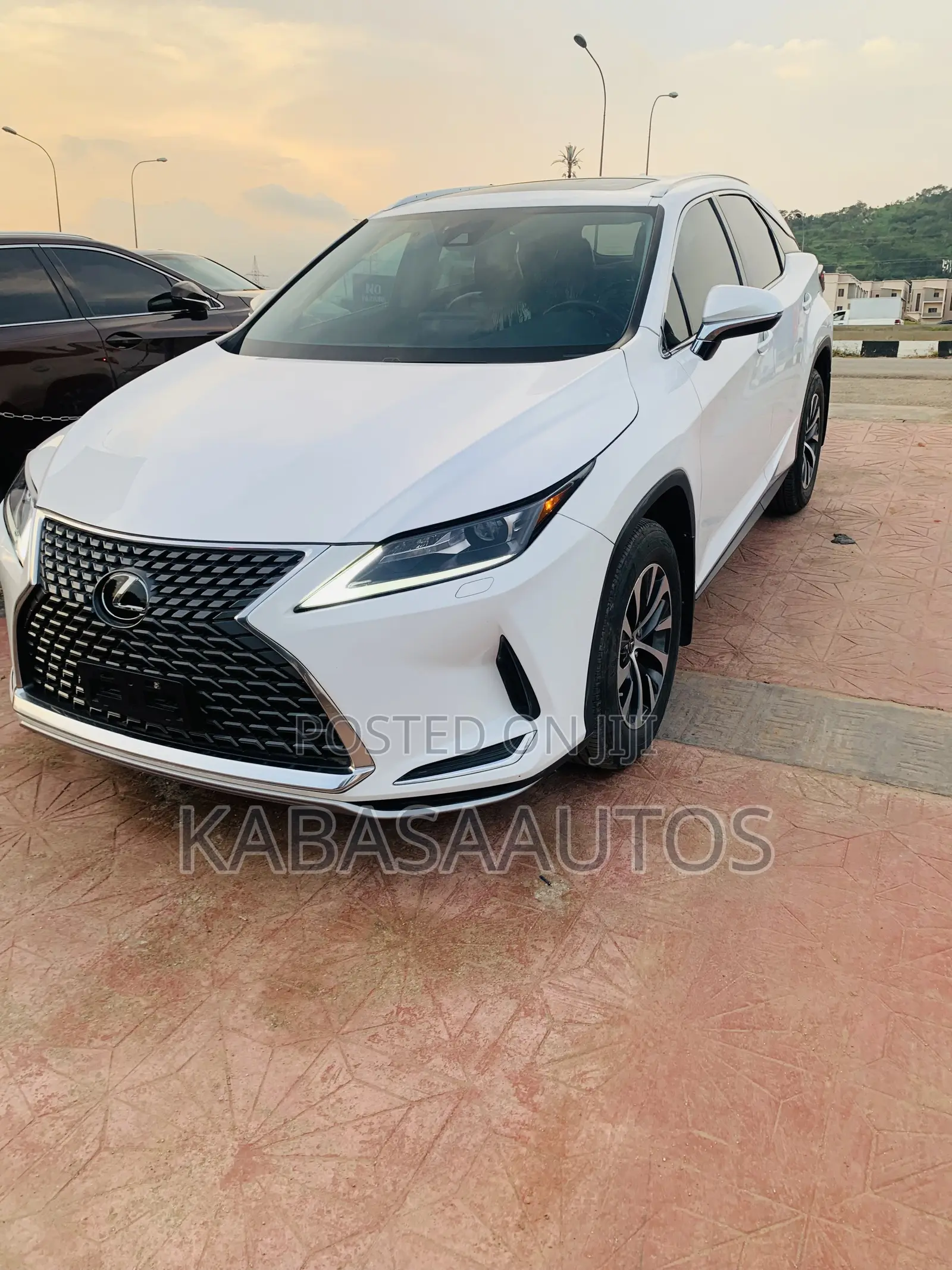 Lexus RX 2021 White