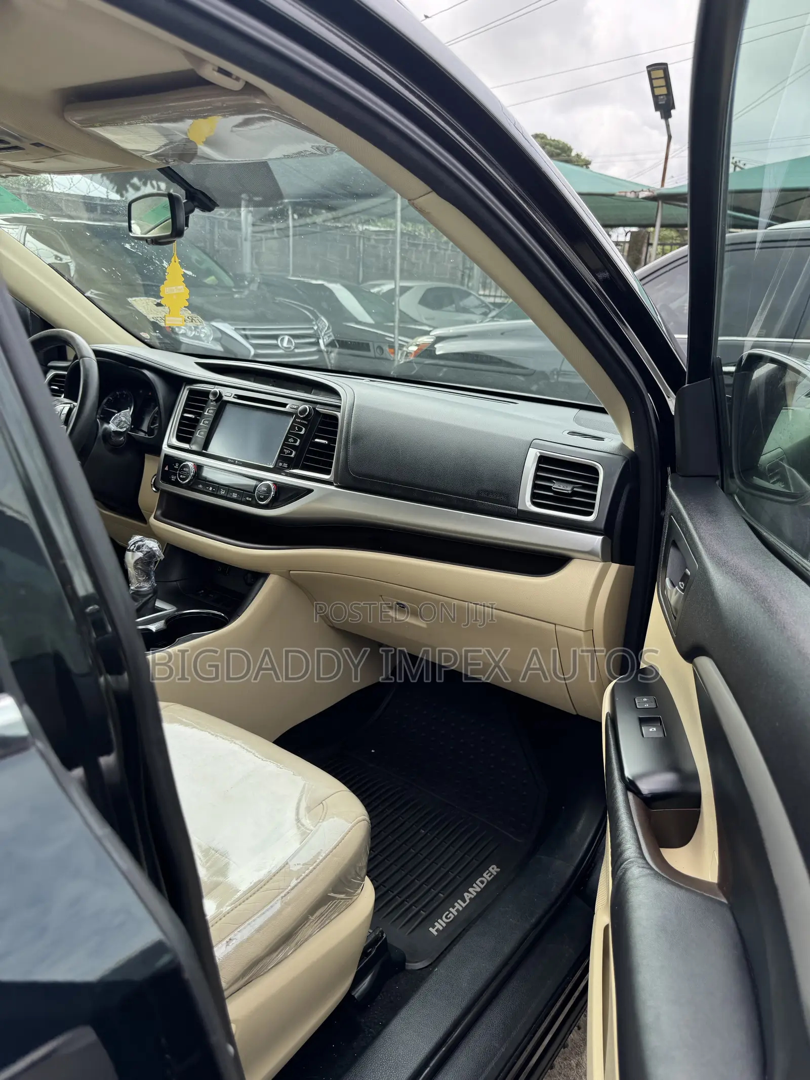 Toyota Highlander XLE 4dr SUV AWD (3.5L 6cyl 6A) 2015 Black