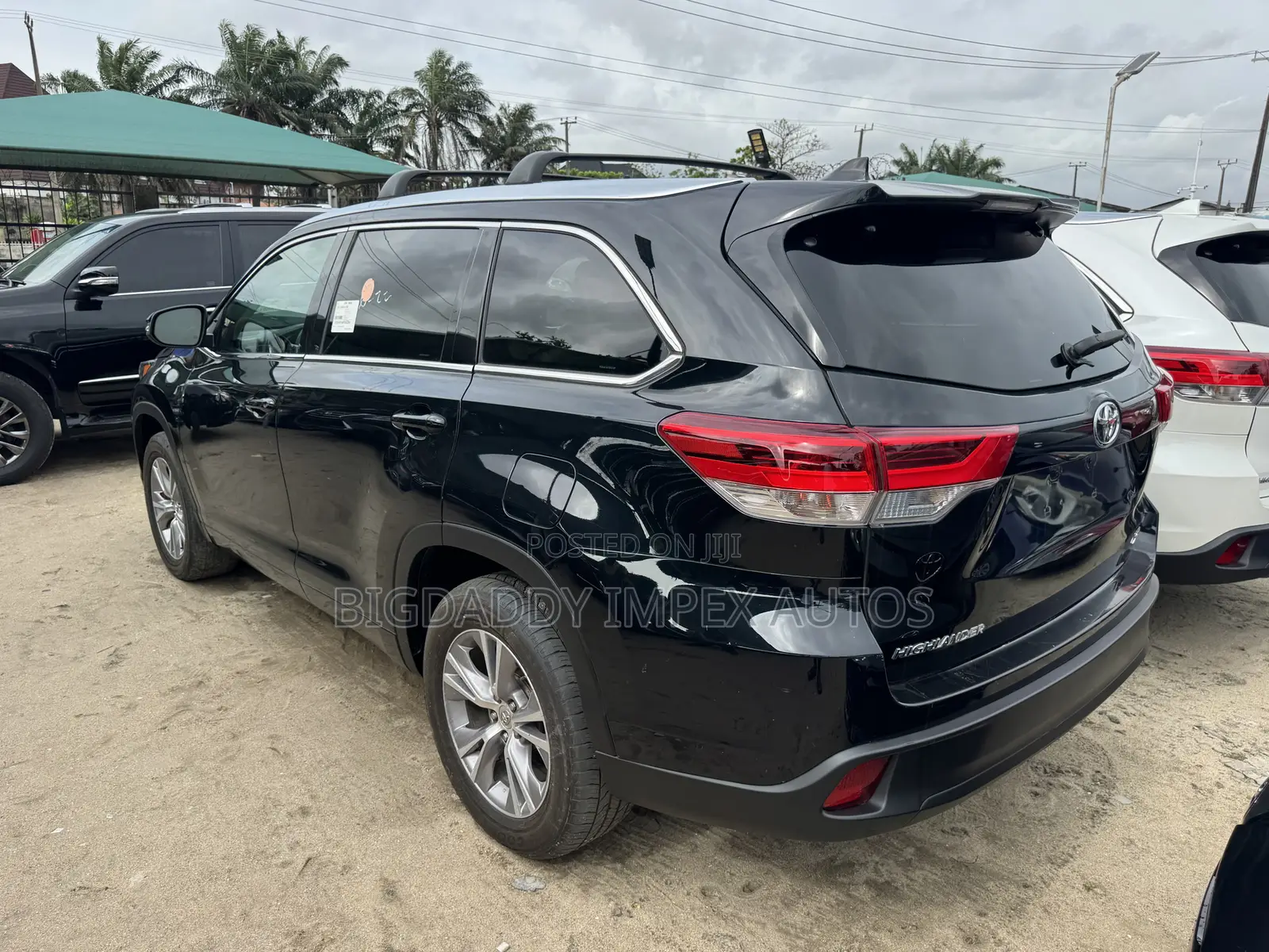Toyota Highlander XLE 4dr SUV AWD (3.5L 6cyl 6A) 2015 Black
