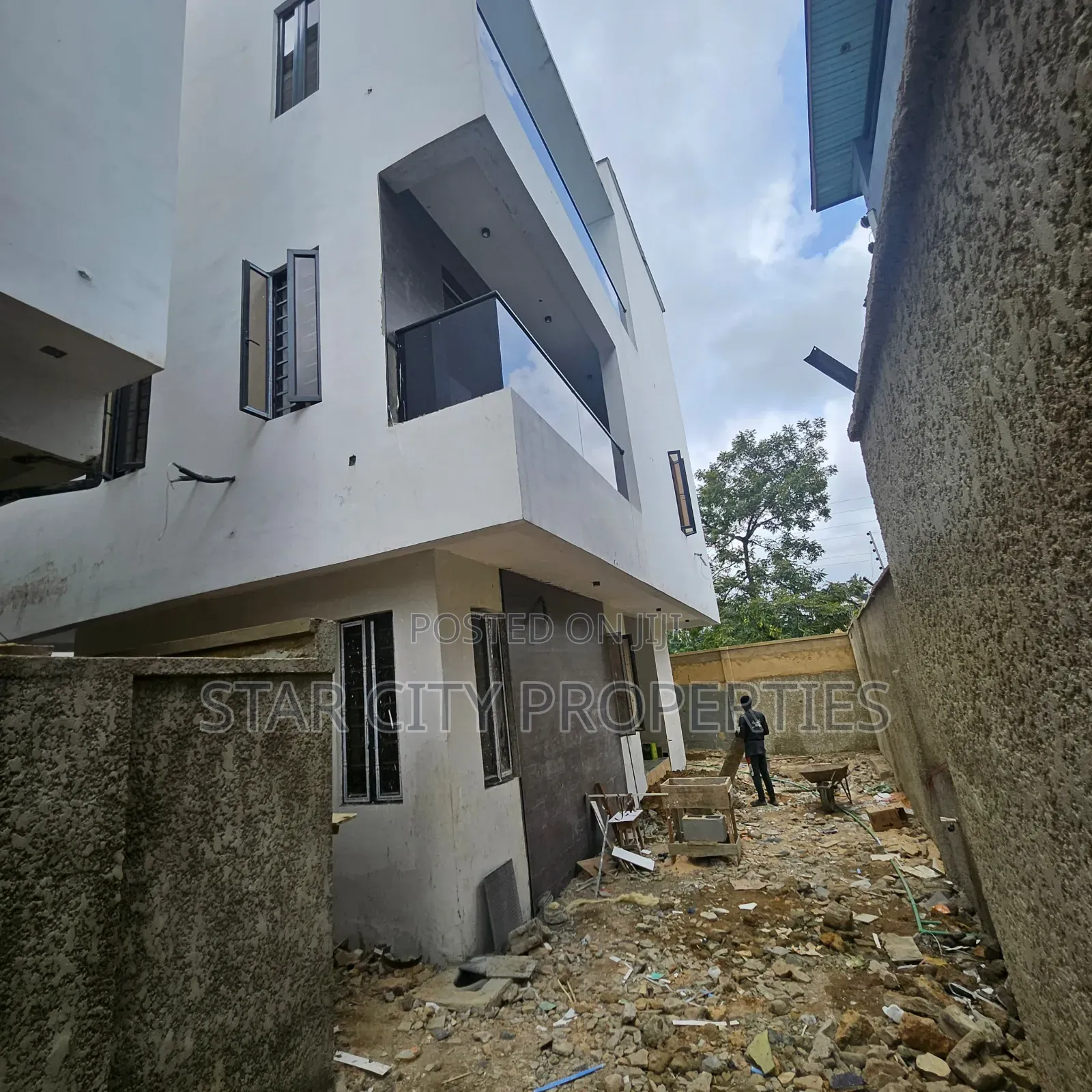 5bdrm Duplex in Ikeja, Adeniyi Jones for sale