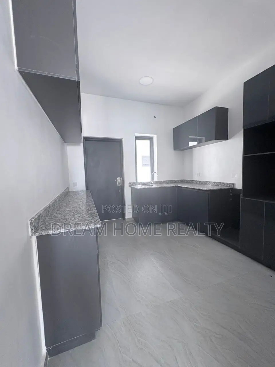4bdrm Duplex in Lekki Phase One for sale