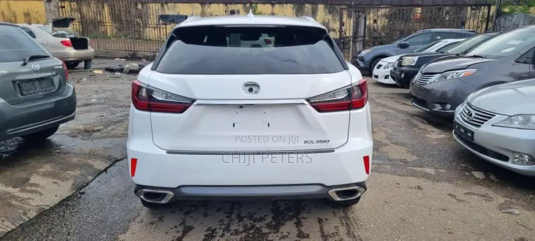 Lexus RX 350 FWD 2017 White