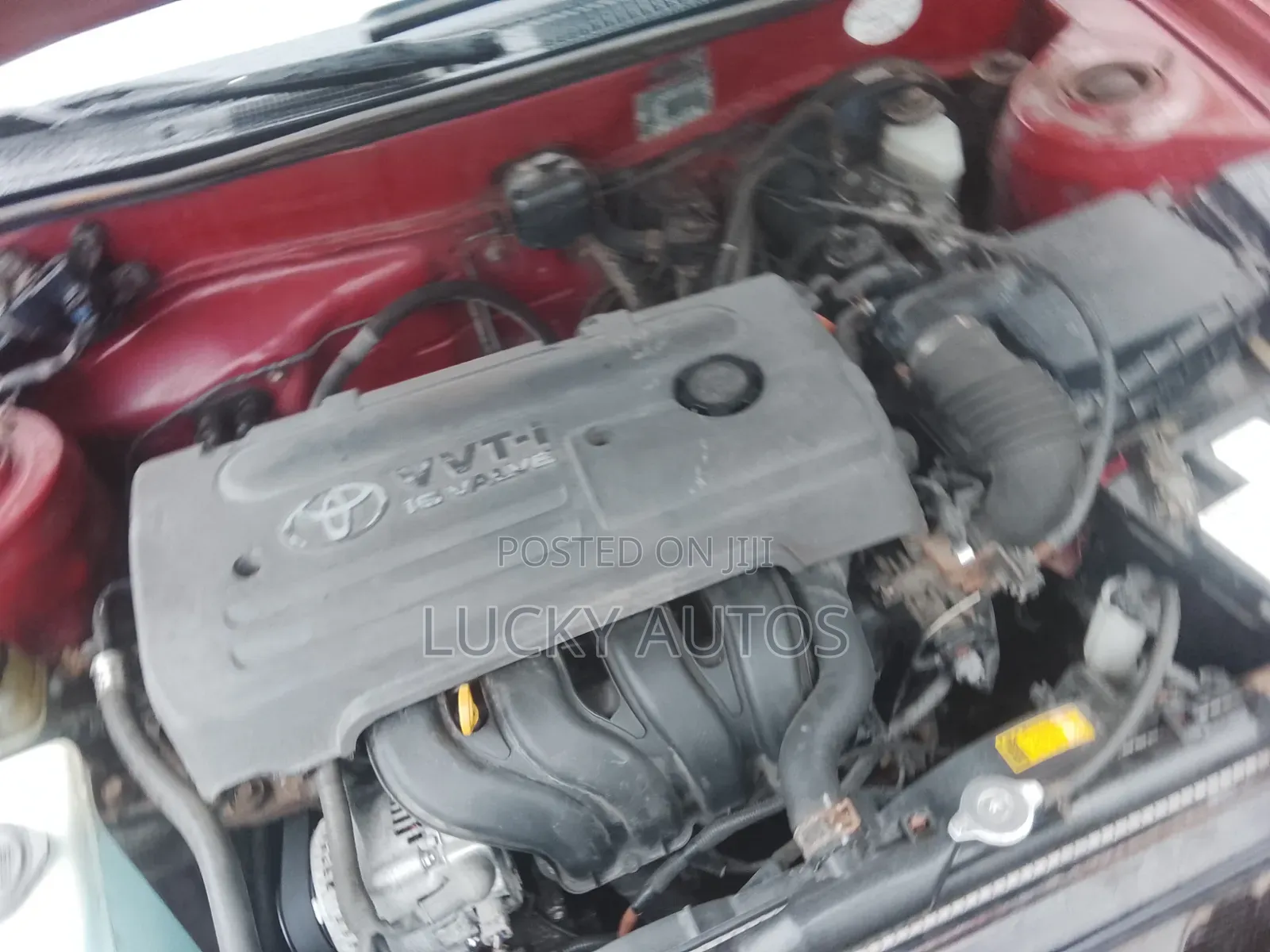 Toyota Corolla 2000 Red
