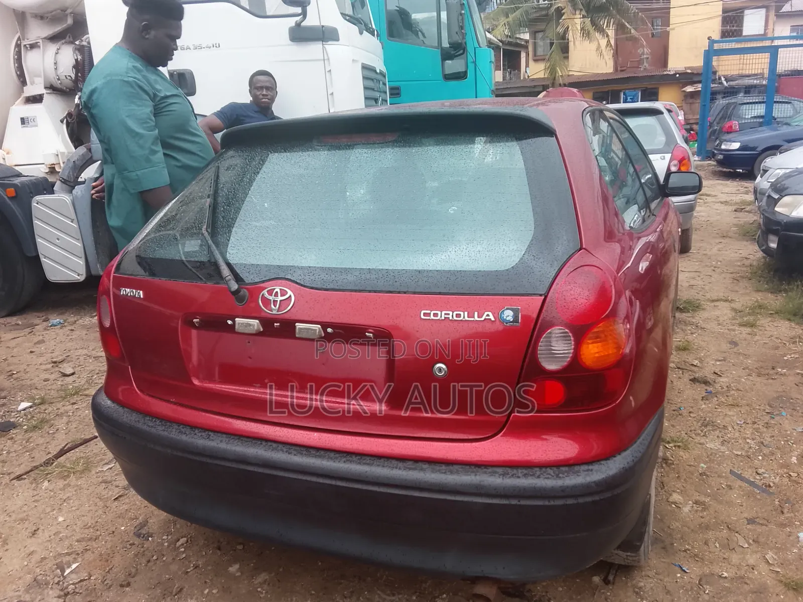 Toyota Corolla 2000 Red
