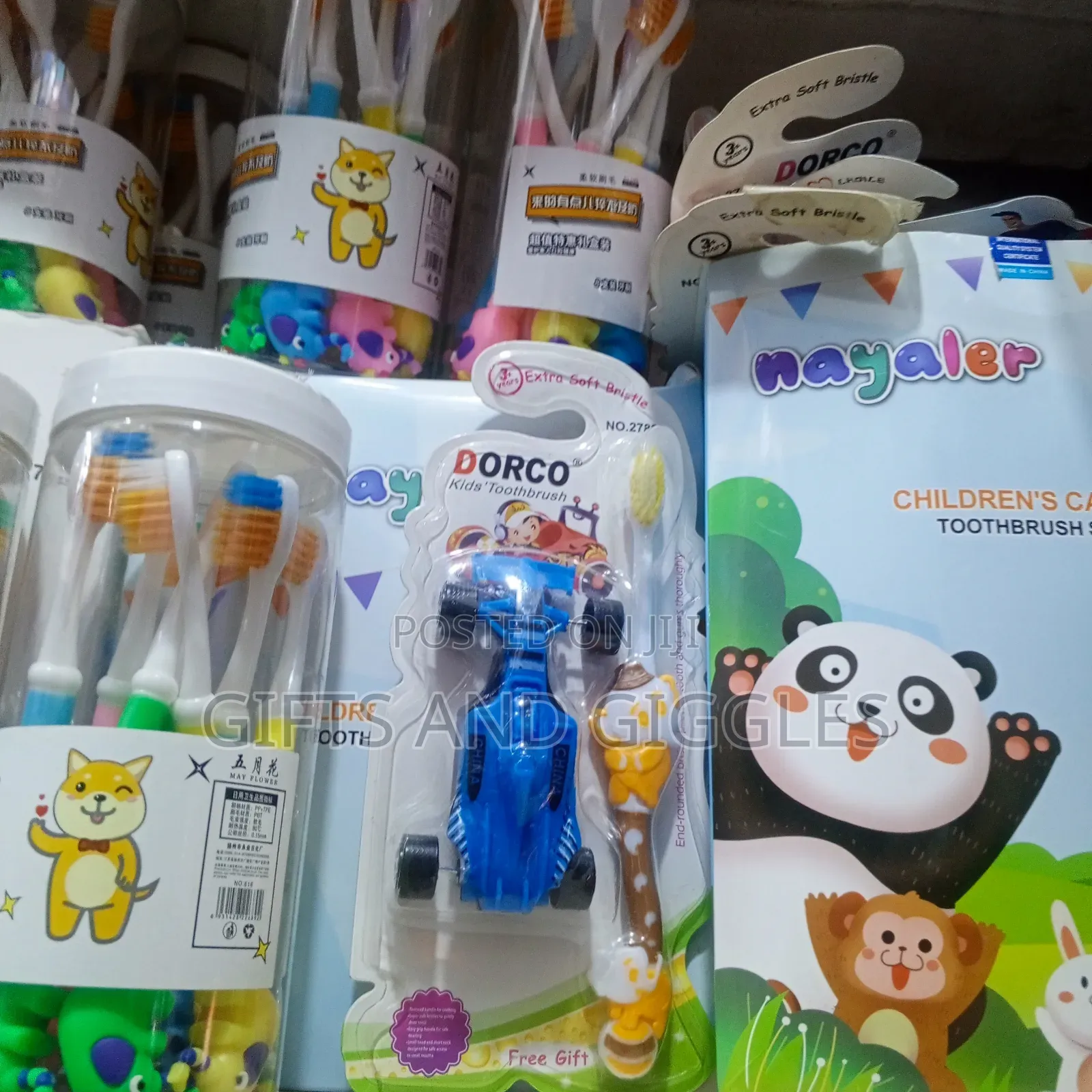Partypacks Items_ Toothbrush Sets_ Dozen