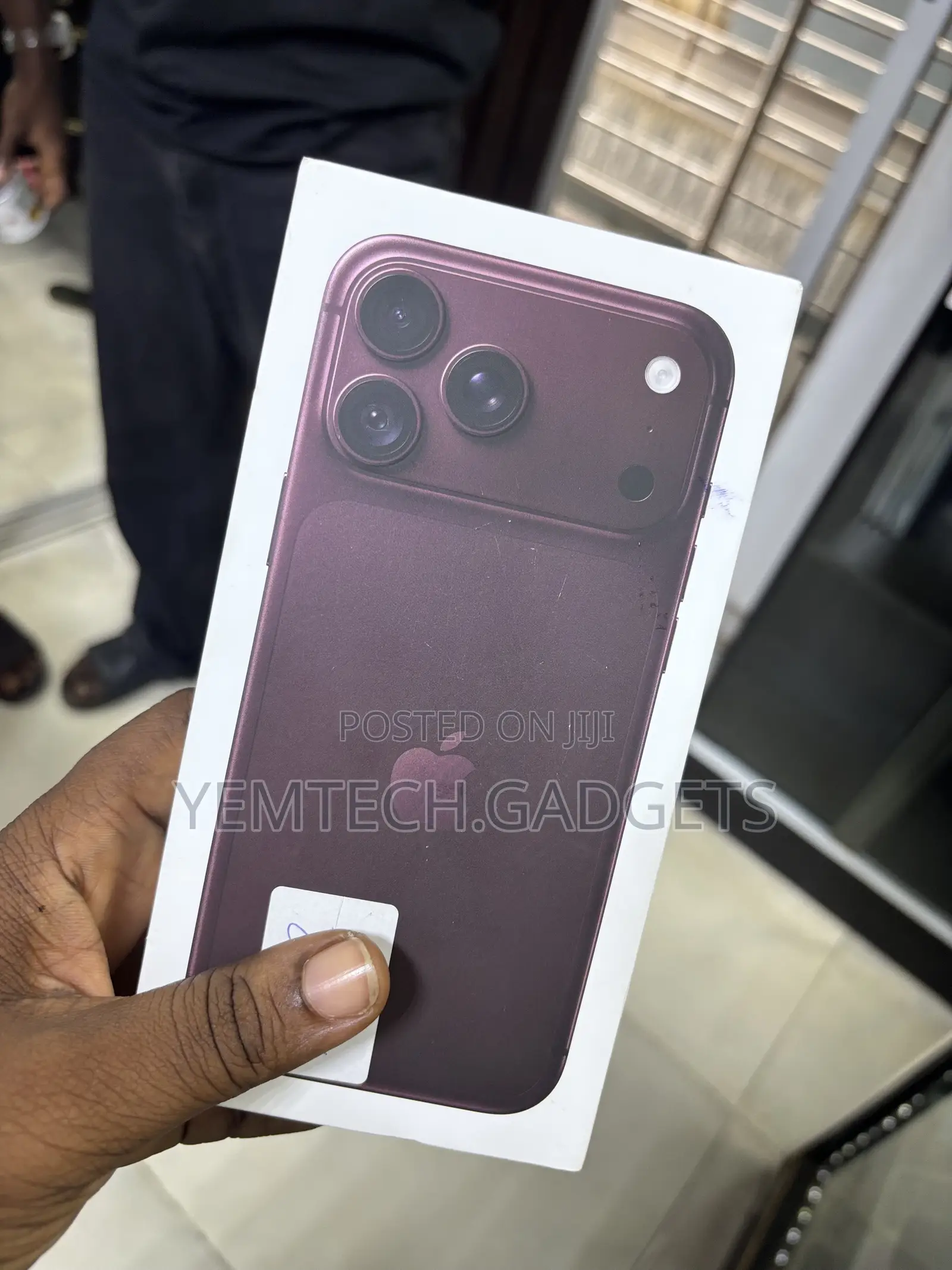 New Apple iPhone 18 Pro Max 512 GB Red