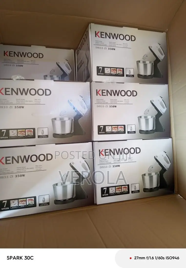 Kenwood DH133-Z1 350W Mixer With Stainless Bowl 7 Speeds