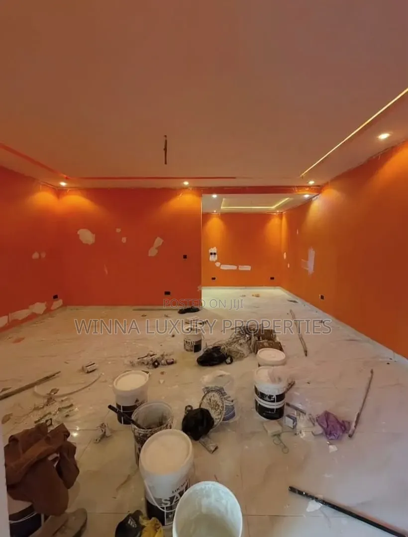 5bdrm Townhouse / Terrace in Guzape for rent