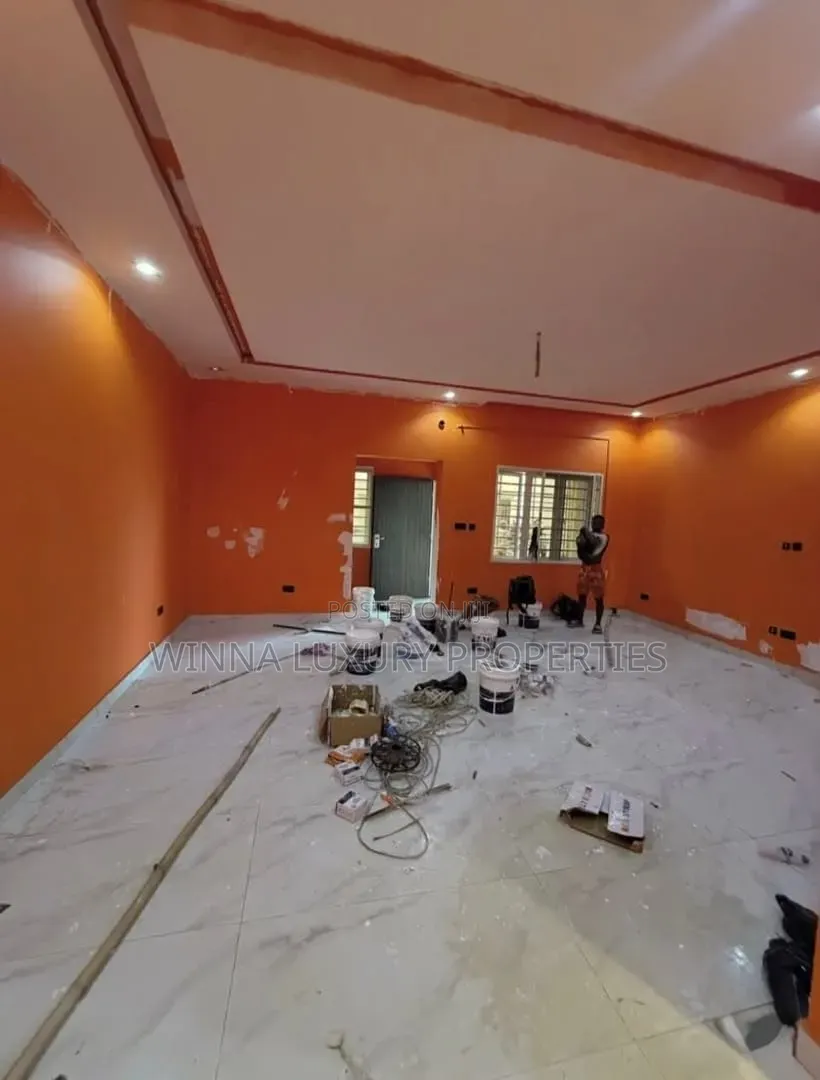 5bdrm Townhouse / Terrace in Guzape for rent