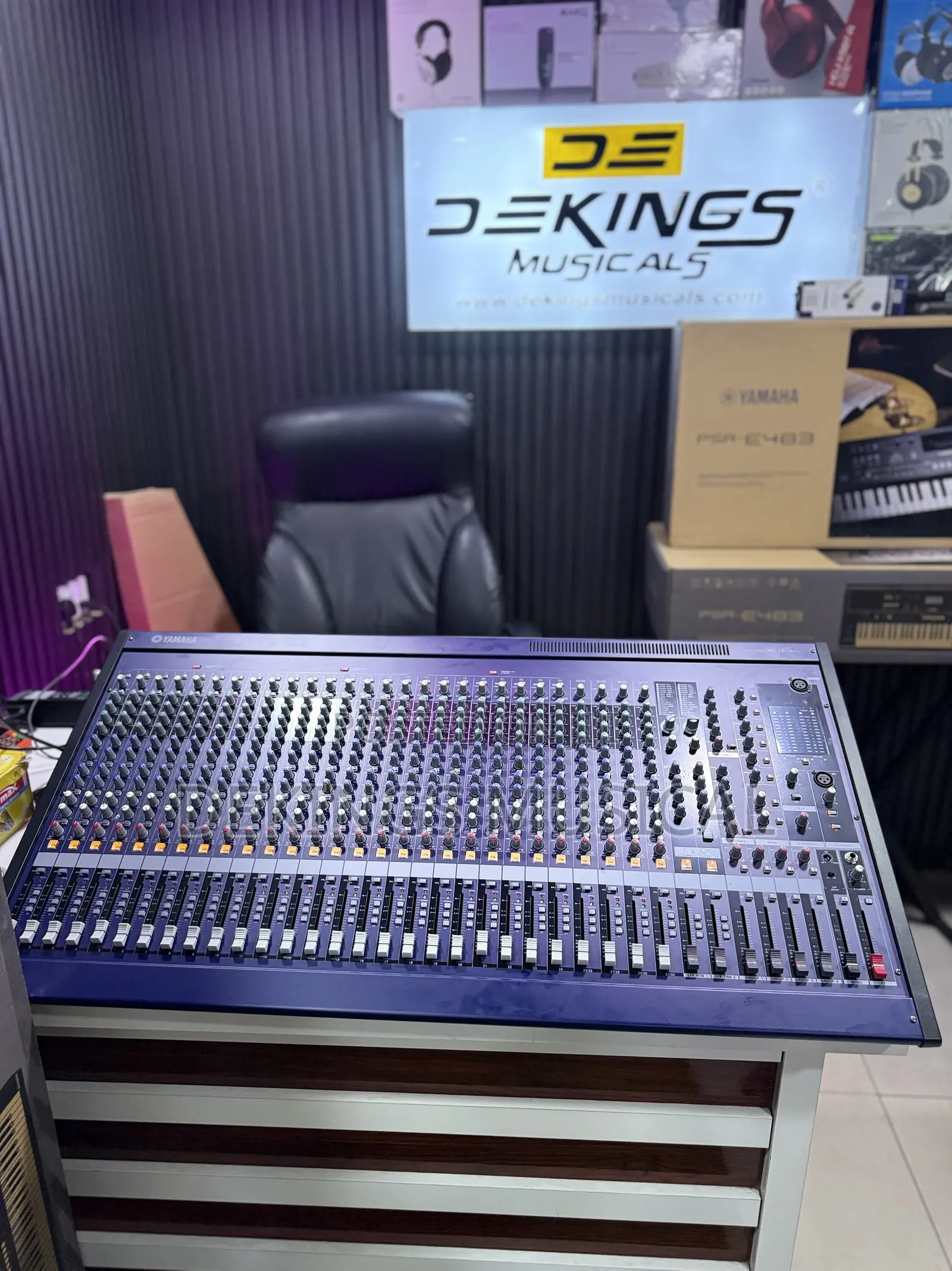 Original Yamaha 32 Channels Mixer MG32/Fx