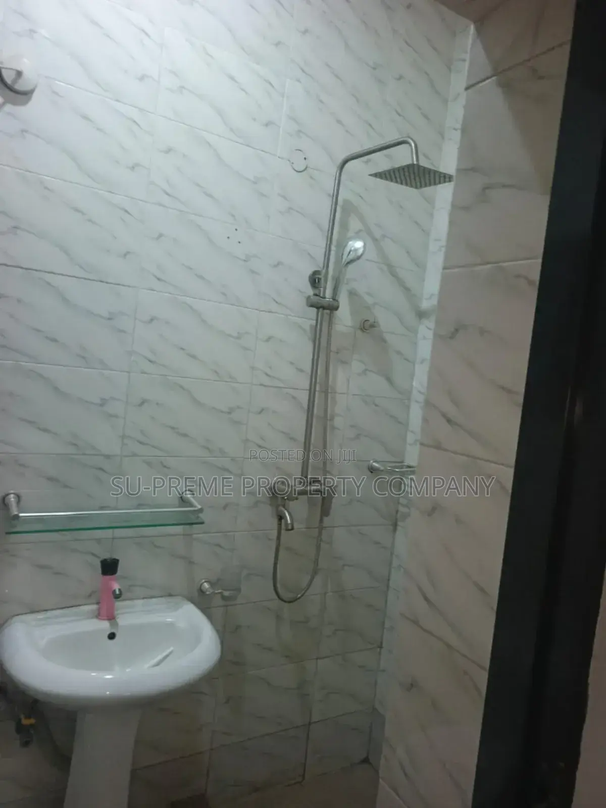 2bdrm Block of Flats in Ojodu, Berger for rent