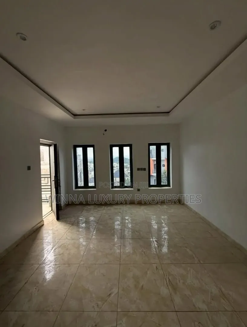 5bdrm Duplex in Guzape for rent