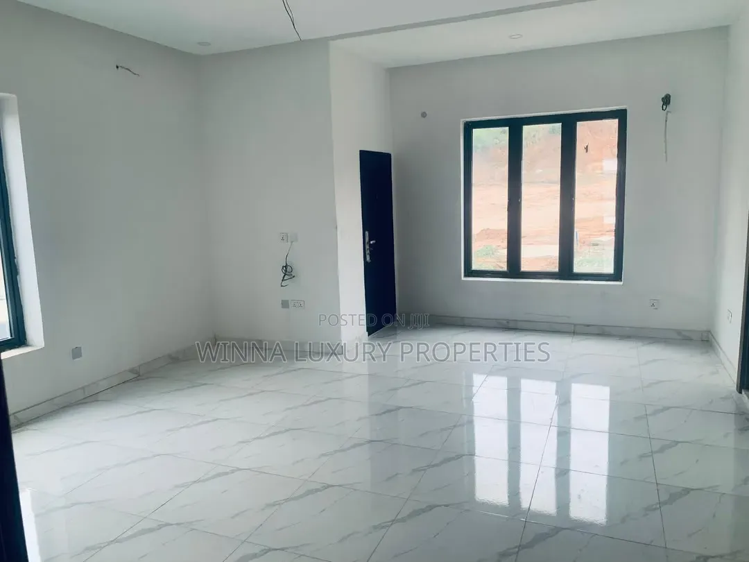 5bdrm Duplex in Katampe Wxtension for rent