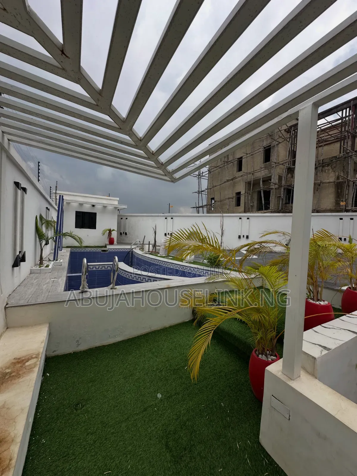 4bdrm Duplex in Guzape Main Abuja for sale