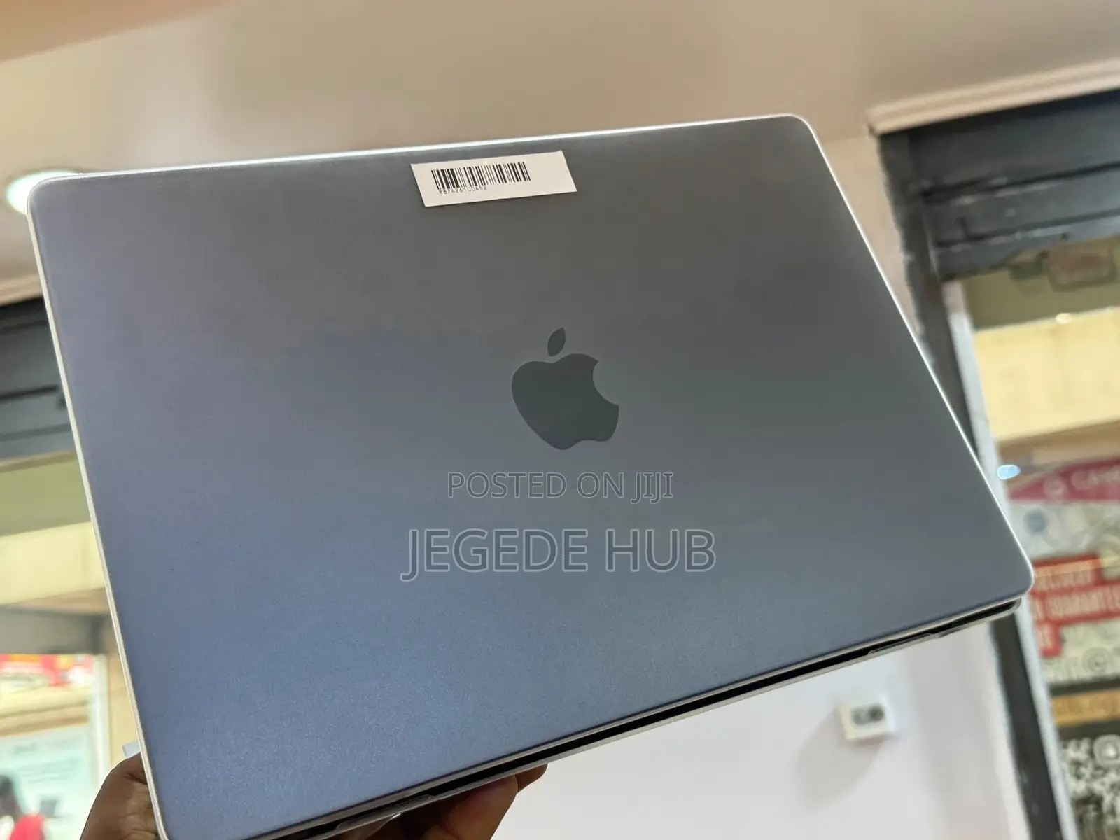 Laptop Apple MacBook Pro 2023 M3 Pro 18GB Apple M3 SSD 1T