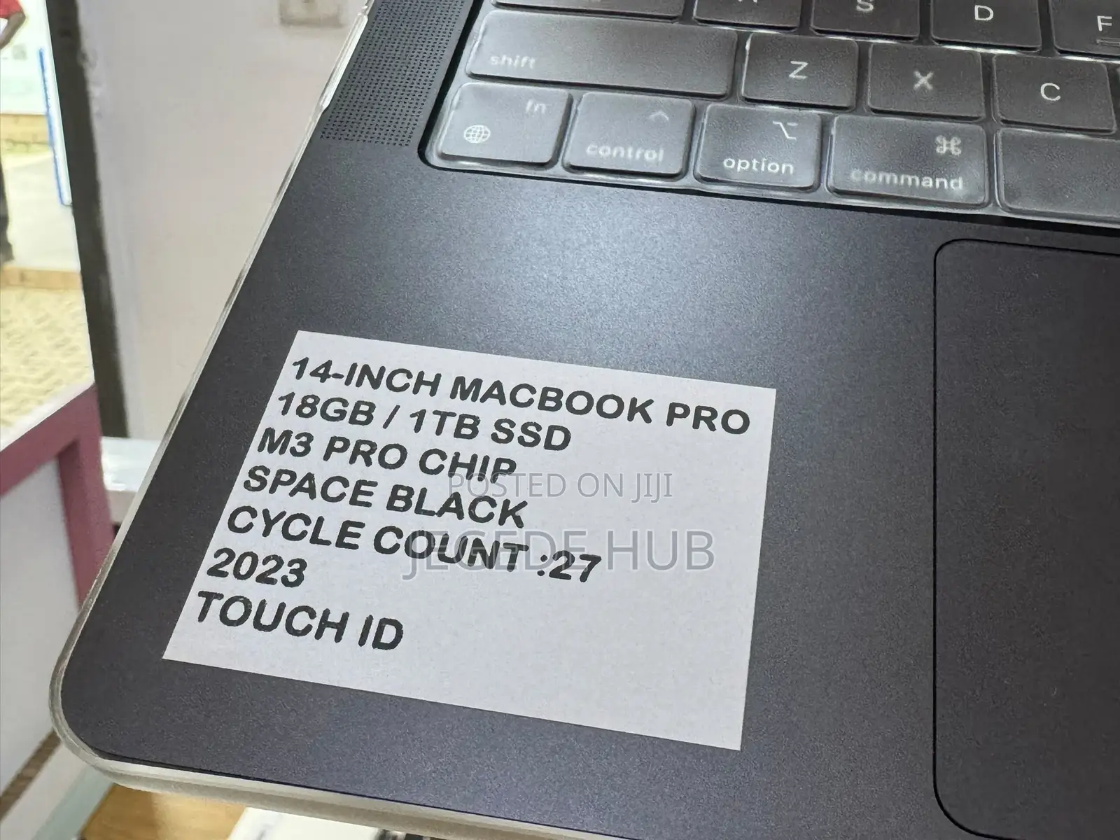 Laptop Apple MacBook Pro 2023 M3 Pro 18GB Apple M3 SSD 1T