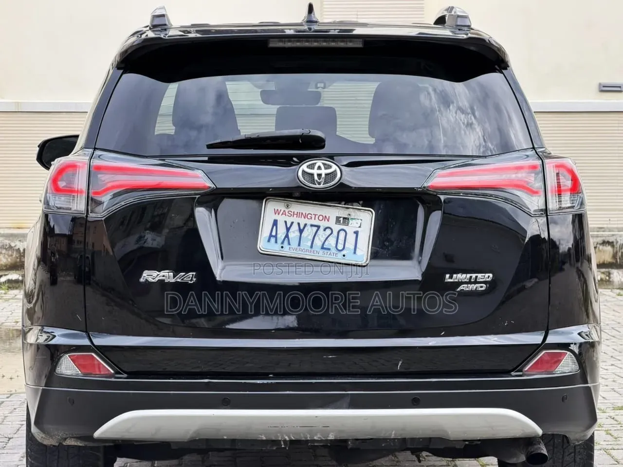 Toyota RAV4 Limited AWD (2.5L 4cyl 6A) 2016 Black