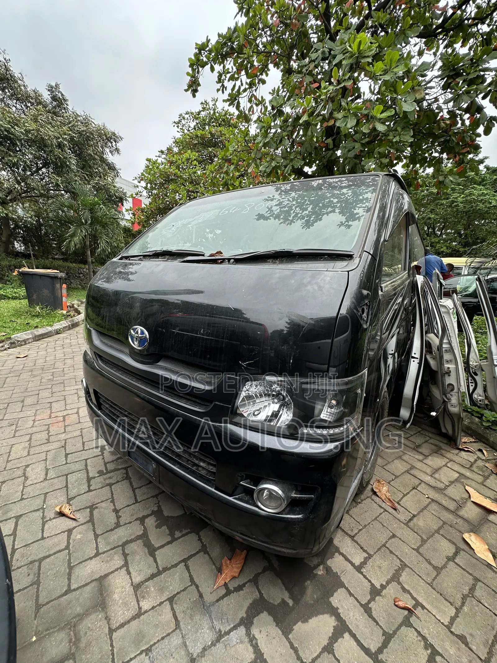 Toyota HiAce 2008 Black