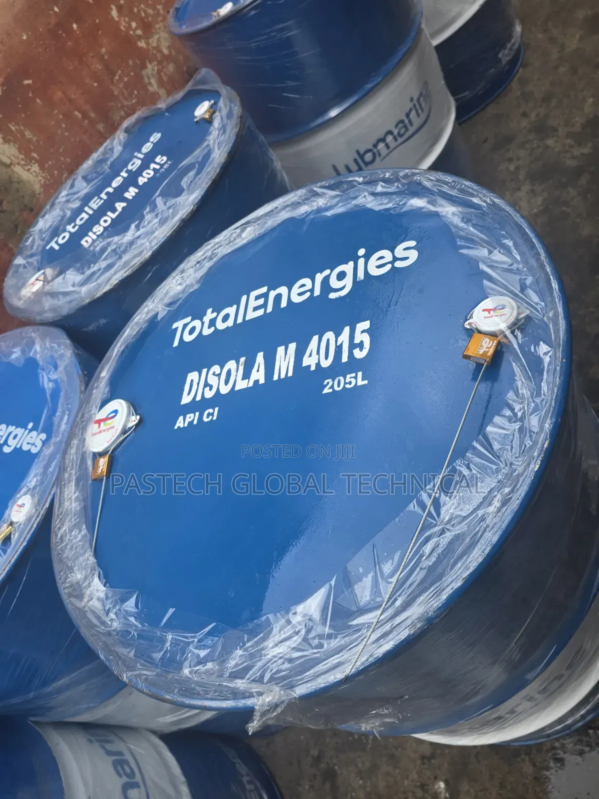 4-Stroke Trunk Piston Engine Oil || TotalEnergies Disola M 4015 205L