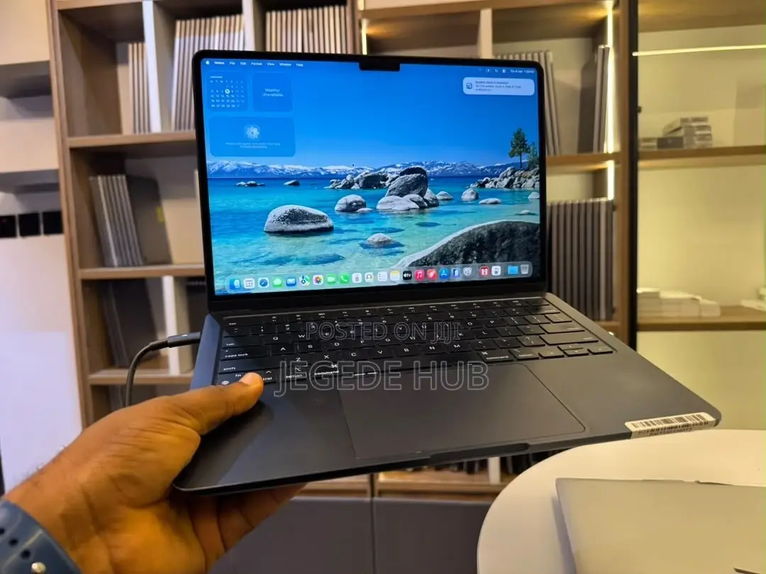 Laptop Apple MacBook Air 2023 M2 8GB Apple M2 SSD 256GB