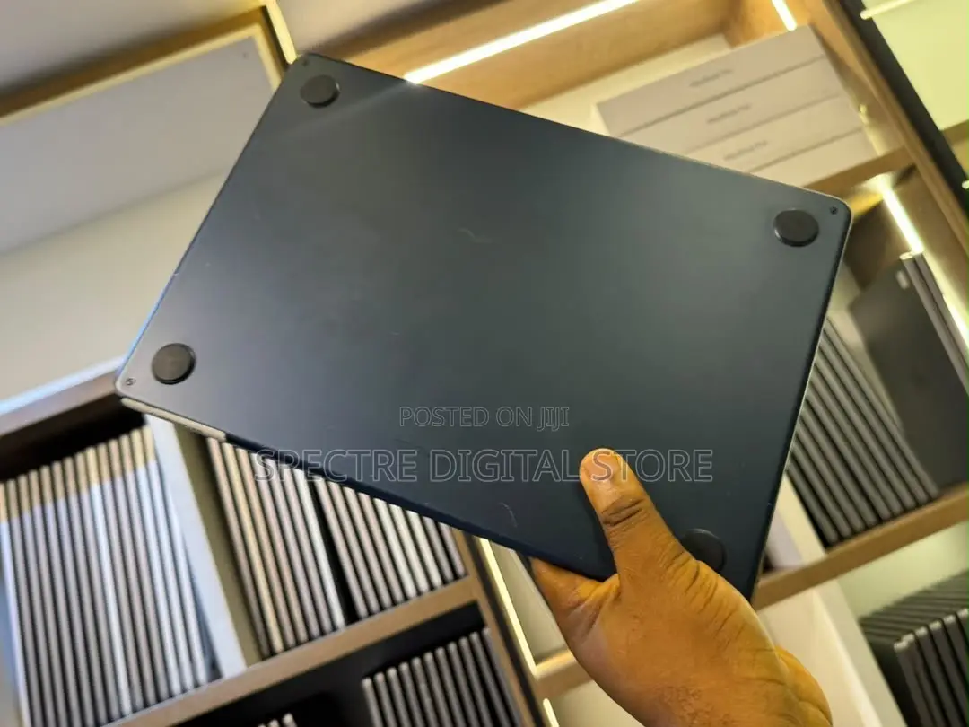 Laptop Apple MacBook Air 2023 M2 8GB Apple M2 SSD 256GB