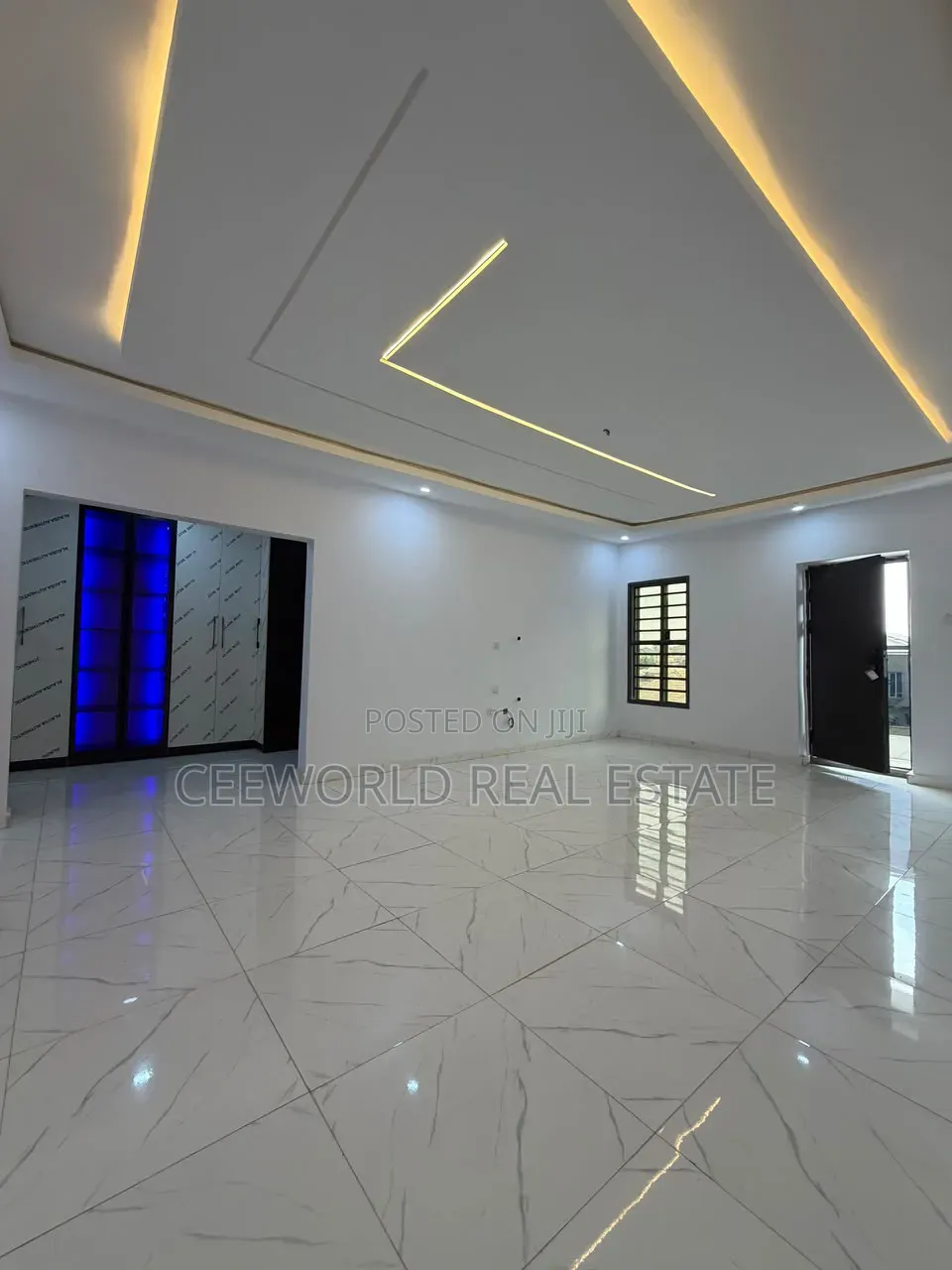 4bdrm Duplex in Ikolaba Gra, Bodija for sale