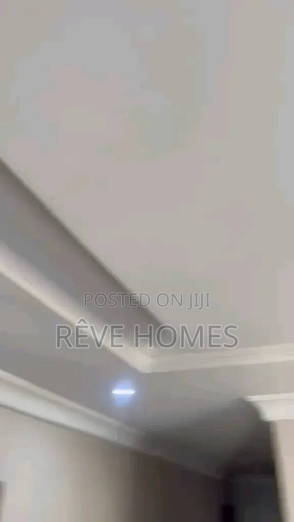 3bdrm Block of Flats in Mende for rent