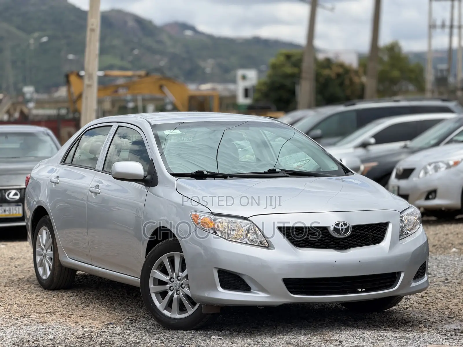 Toyota Corolla LE 4dr Sedan (1.8L 4cyl 4A) 2011 Silver