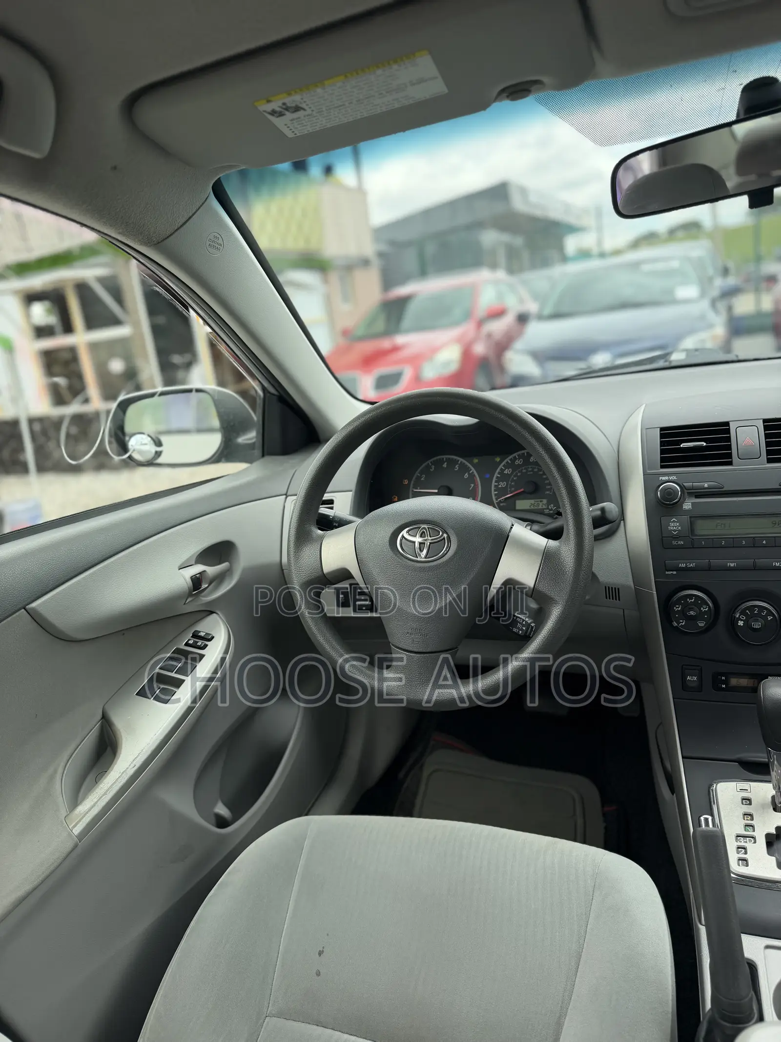 Toyota Corolla LE 4dr Sedan (1.8L 4cyl 4A) 2011 Silver
