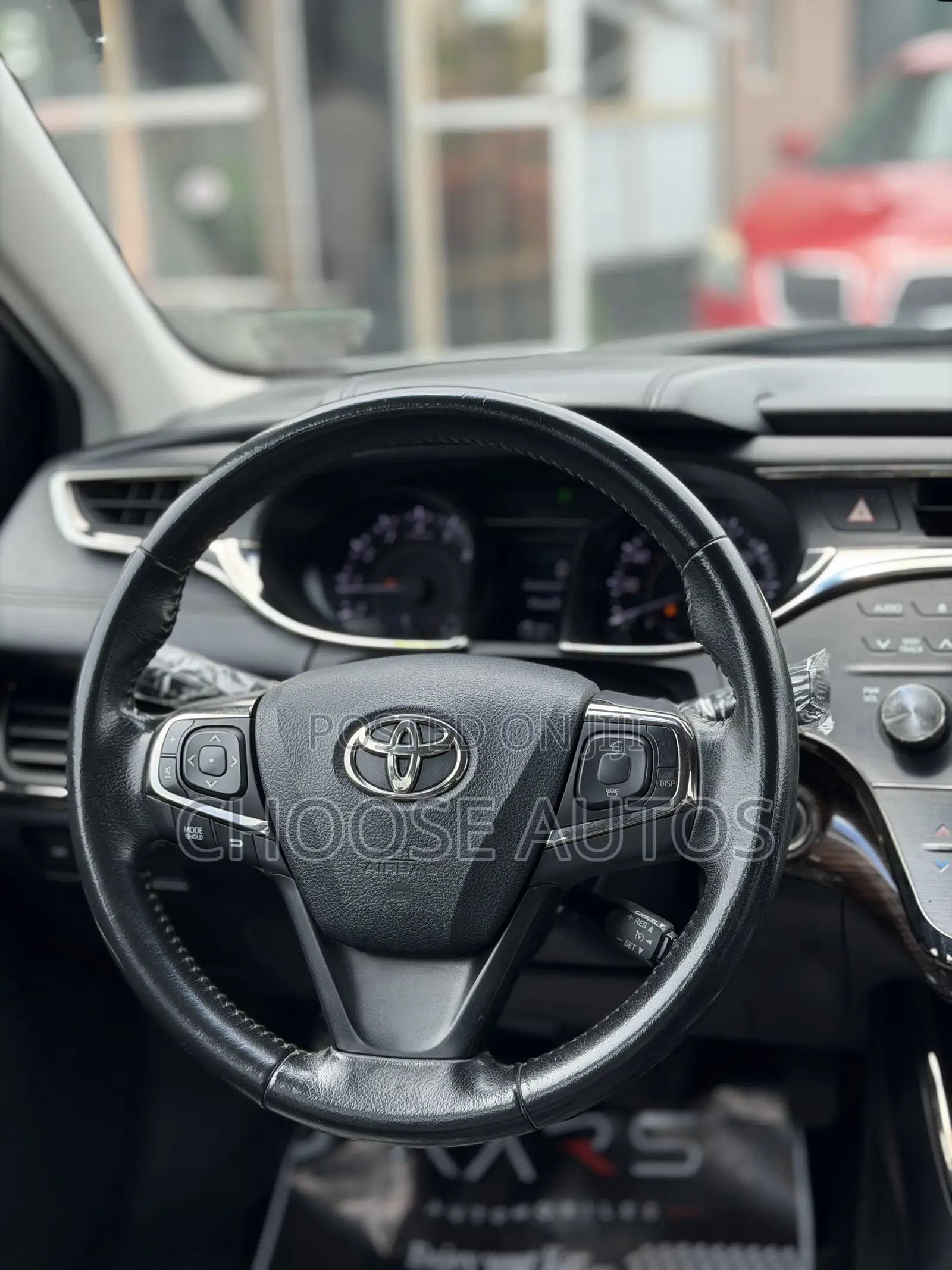 Toyota Avalon XLE Premium Sedan FWD (3.5L 6cyl 6A) 2013 Silver