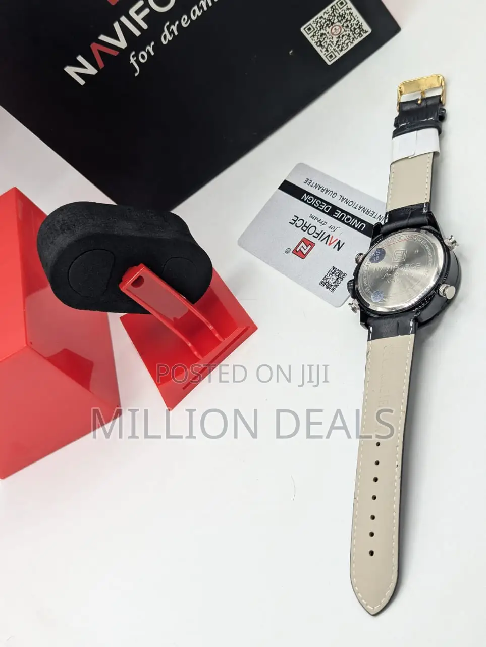 Leather Strap Classic Men Wrist Watch