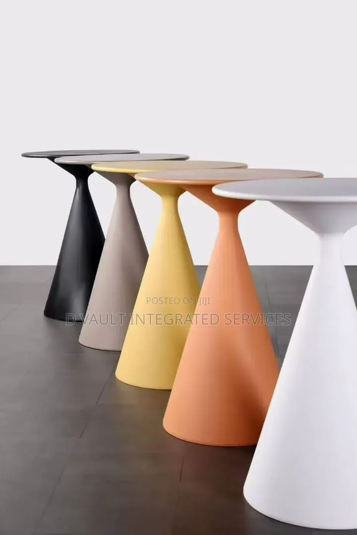Restaurant Table / Modern Event Table