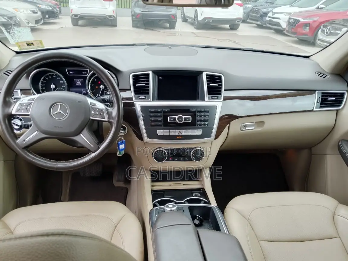 Mercedes-Benz M Class ML350 4MATIC 4dr SUV AWD (3.5L 6cyl 7A) 2015
