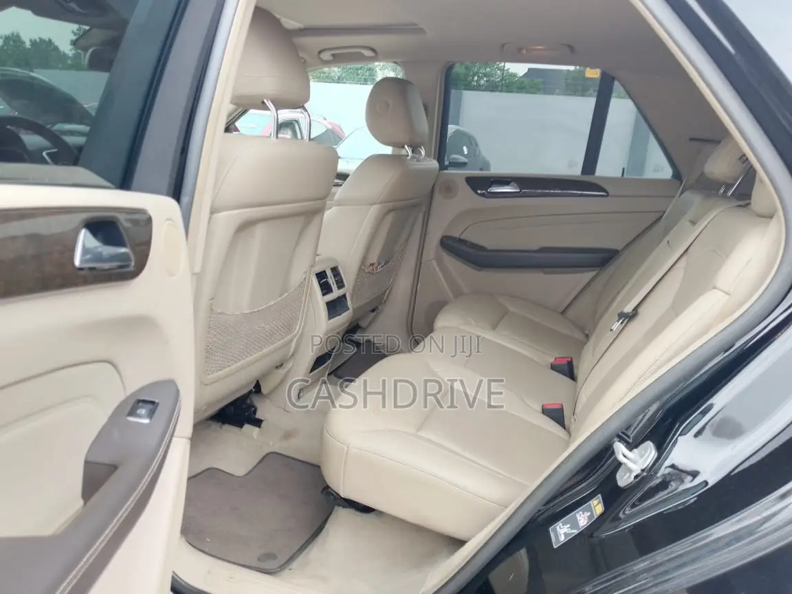 Mercedes-Benz M Class ML350 4MATIC 4dr SUV AWD (3.5L 6cyl 7A) 2015
