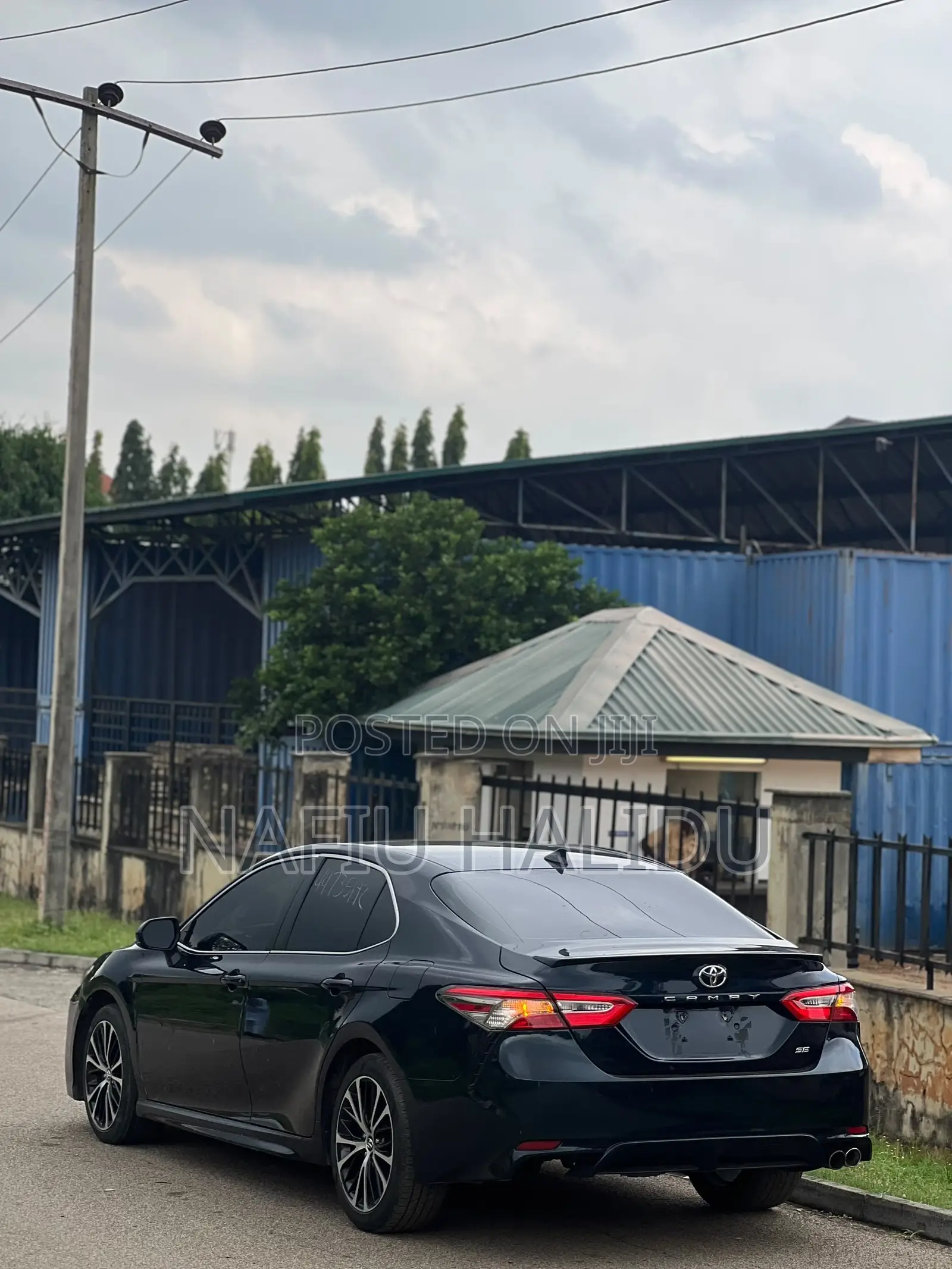 Toyota Camry 2019 Blue