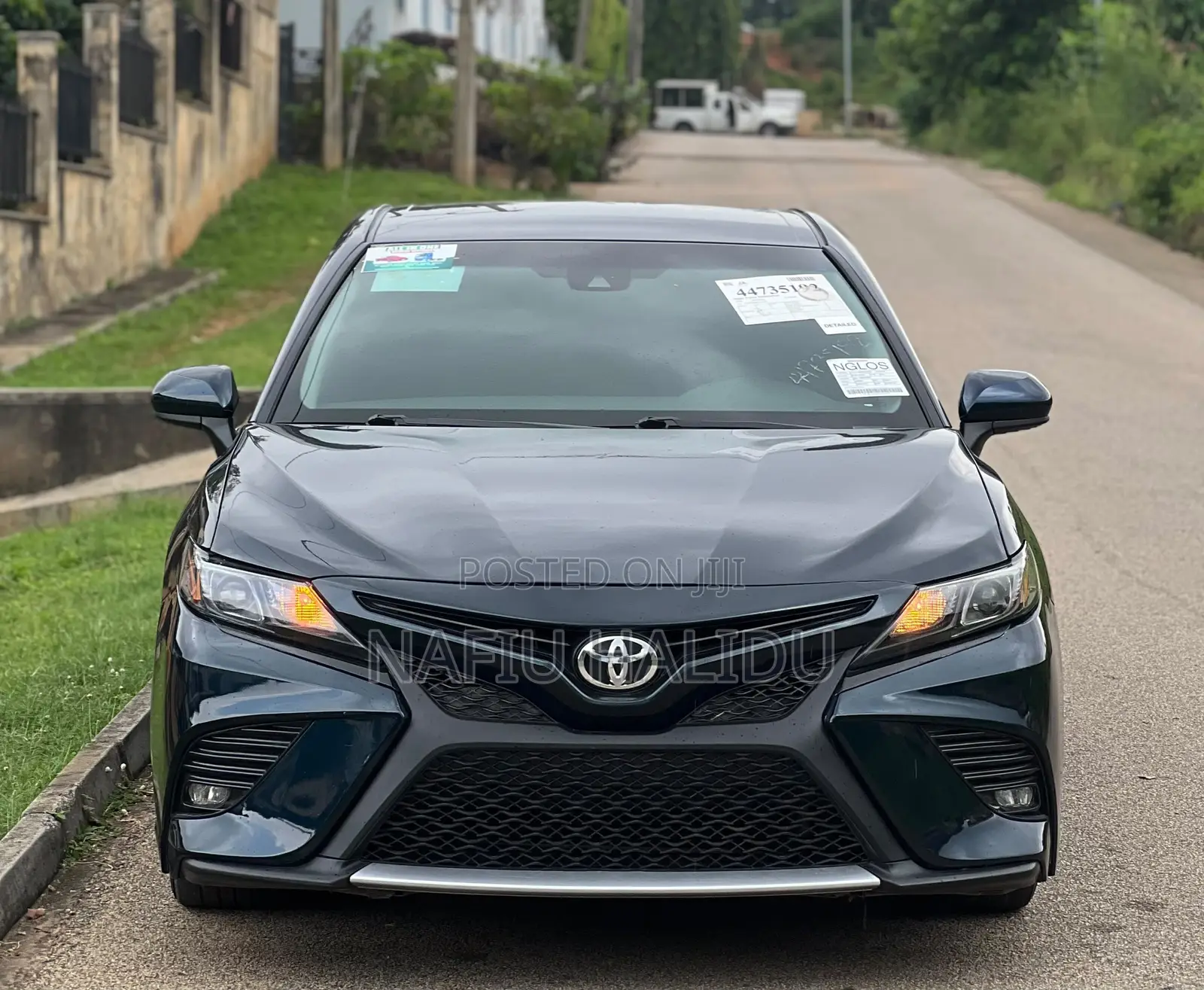 Toyota Camry 2019 Blue