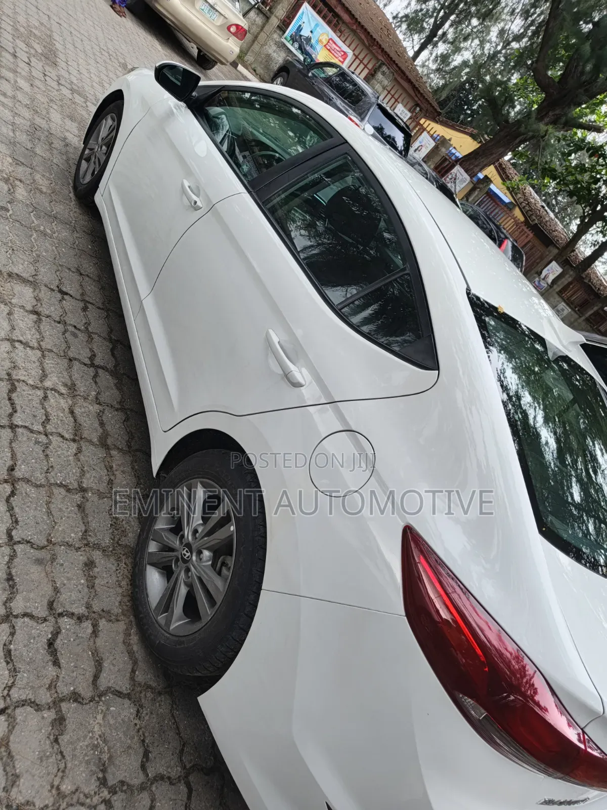 Hyundai Elantra 2018 White